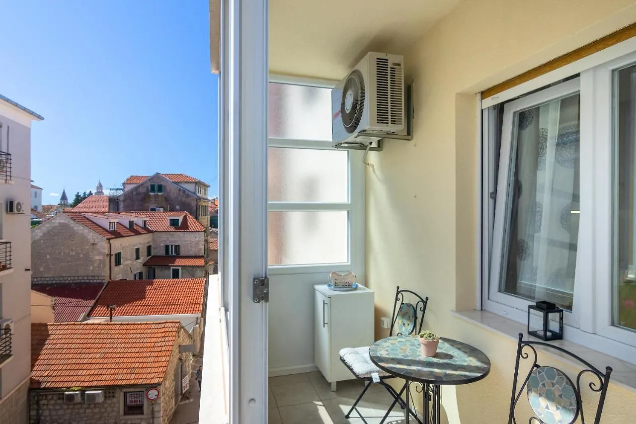 Apartment Sunce 1-Bedroom Apartment In Split Croatia